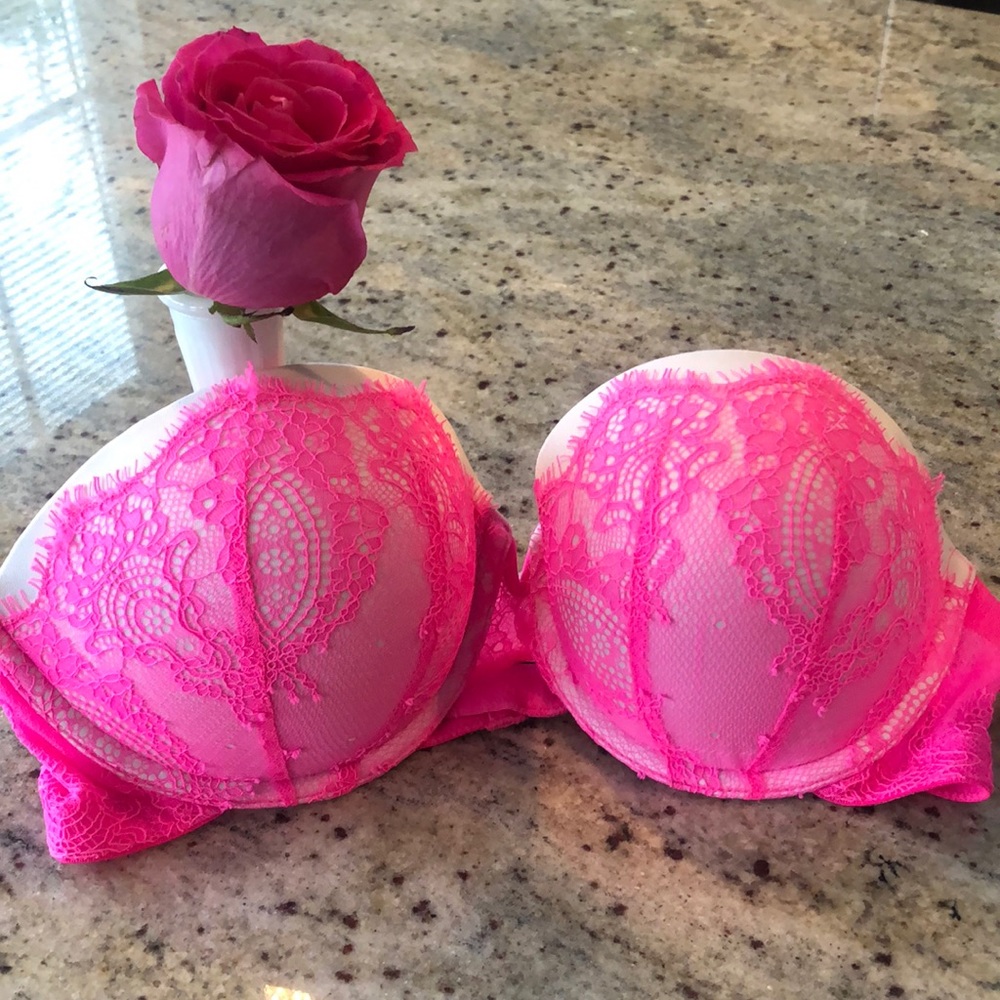 La Senza bubblegum pink & white strapless bra
